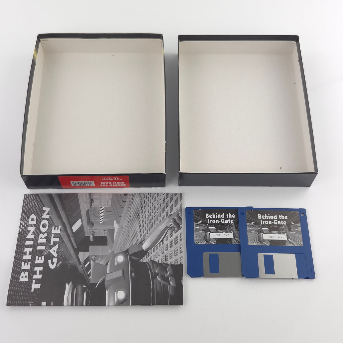 Amiga Spiel Behind the Iron Gate Big Box OVP PAL Diskette