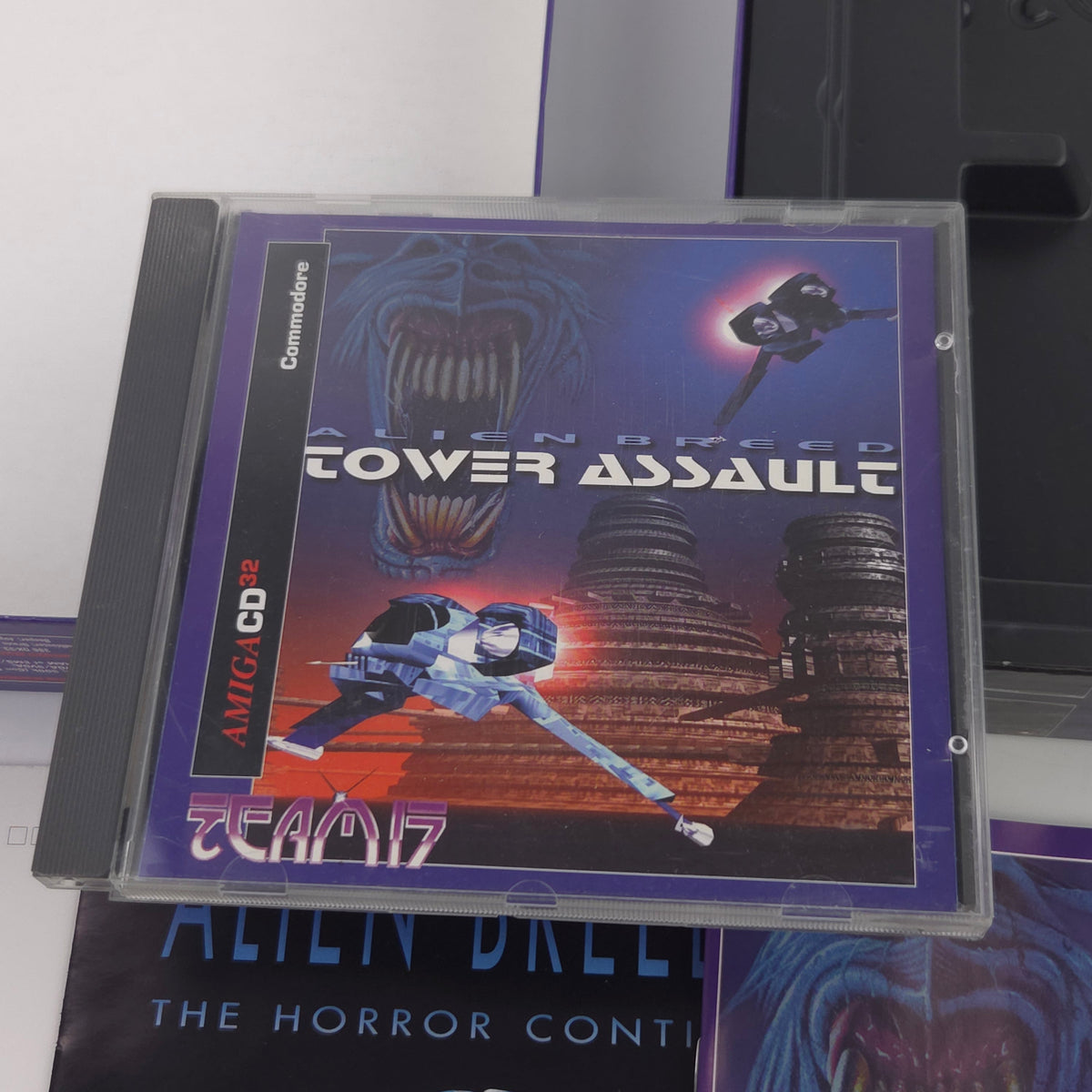 Amiga CD32 Spiel Alien Breed Tower Assault Big Box OVP