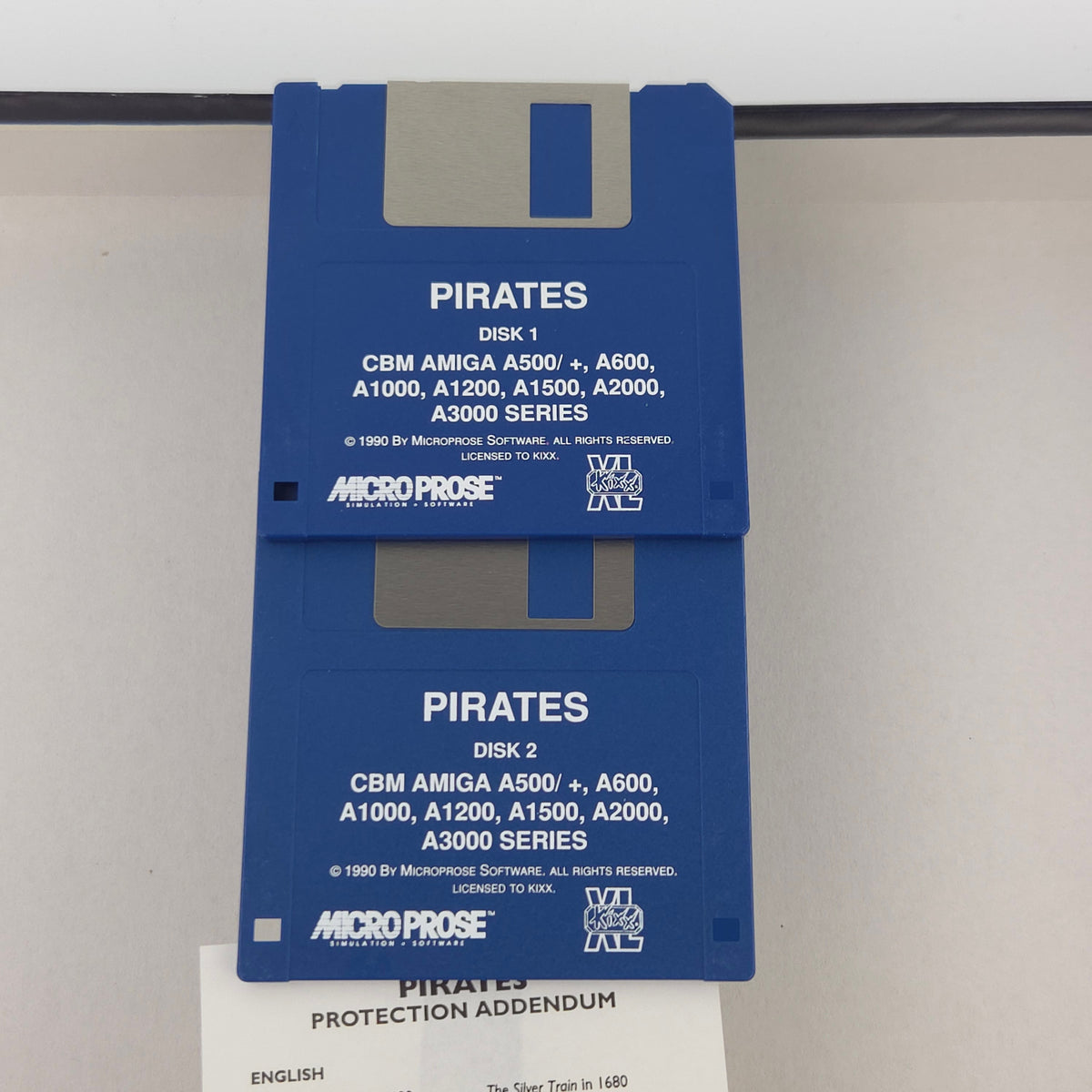 Amiga Spiel Pirates Big Box OVP KIXX 1990 CBM Disk PAL