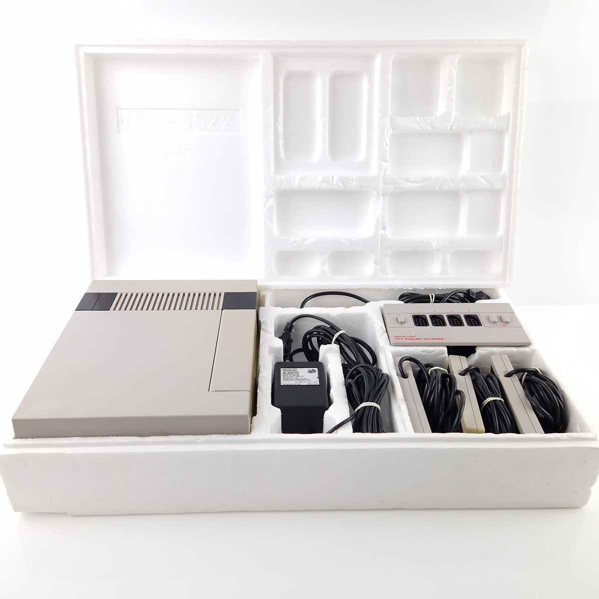 Nintendo NES Konsole Super Set 4 Player Bundle OVP PAL