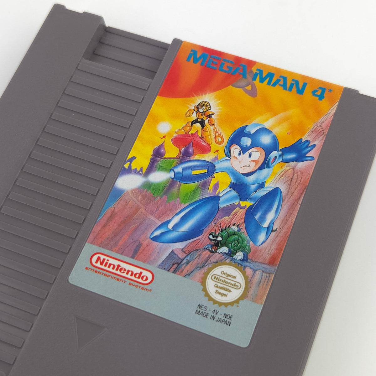 NES Spiel Mega Man 4 Modul Schutzhülle PAL B NOE
