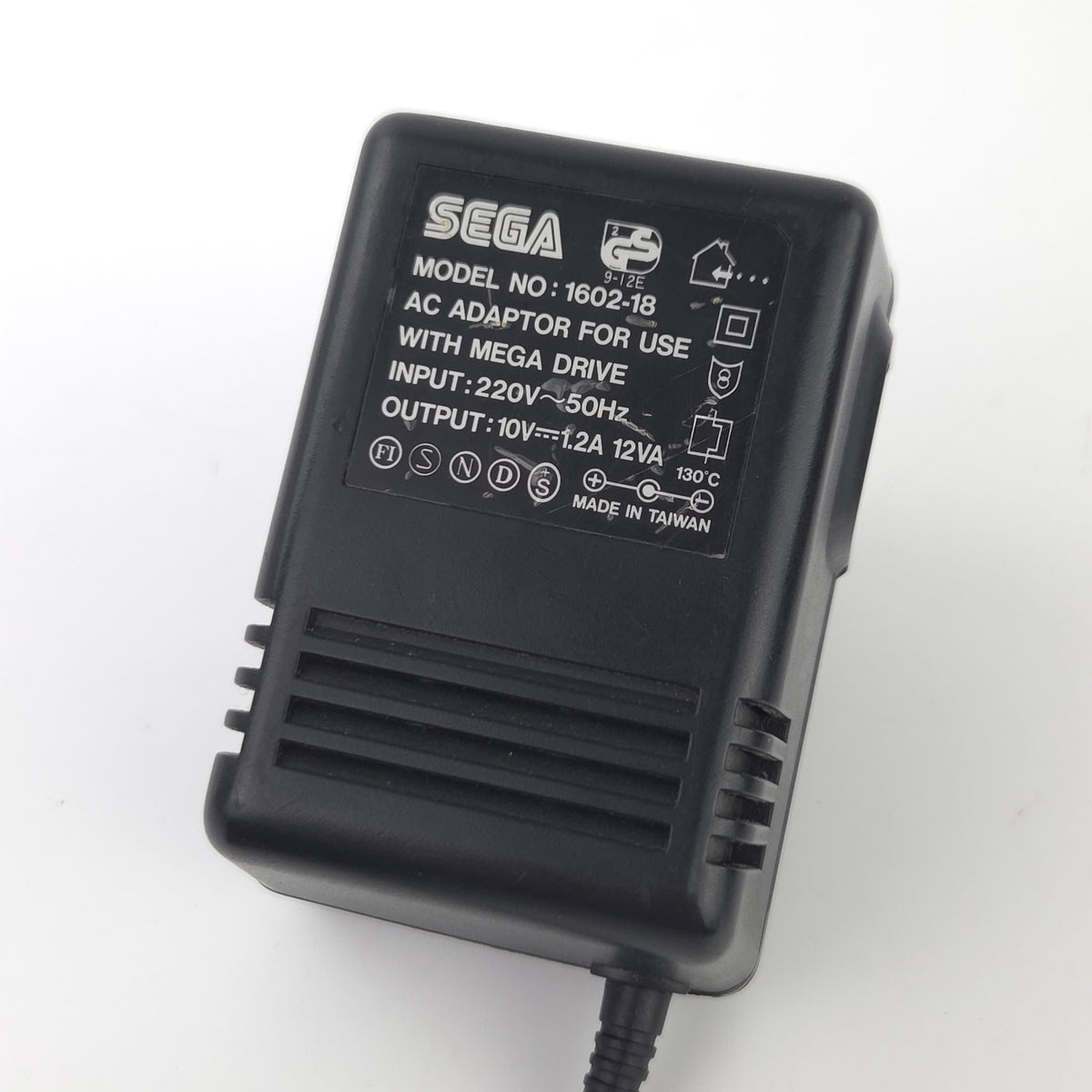 Sega Mega Drive Zubehör 32X Adapter Netzteil